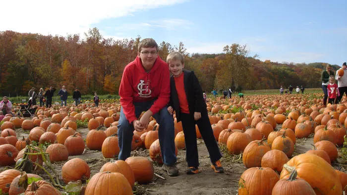 boys in st. louis pumpkin patch