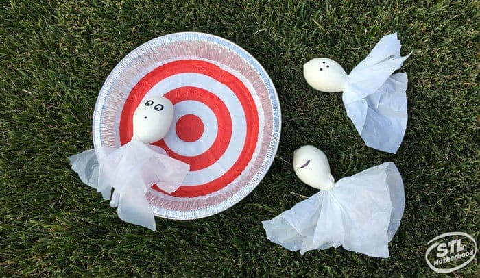 Play Halloween bean bag toss games