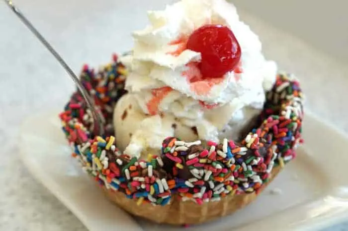 ice cream sundae