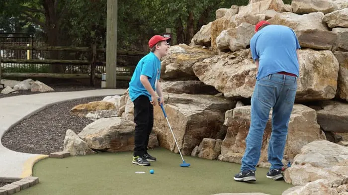 great wolf lodge mini golf