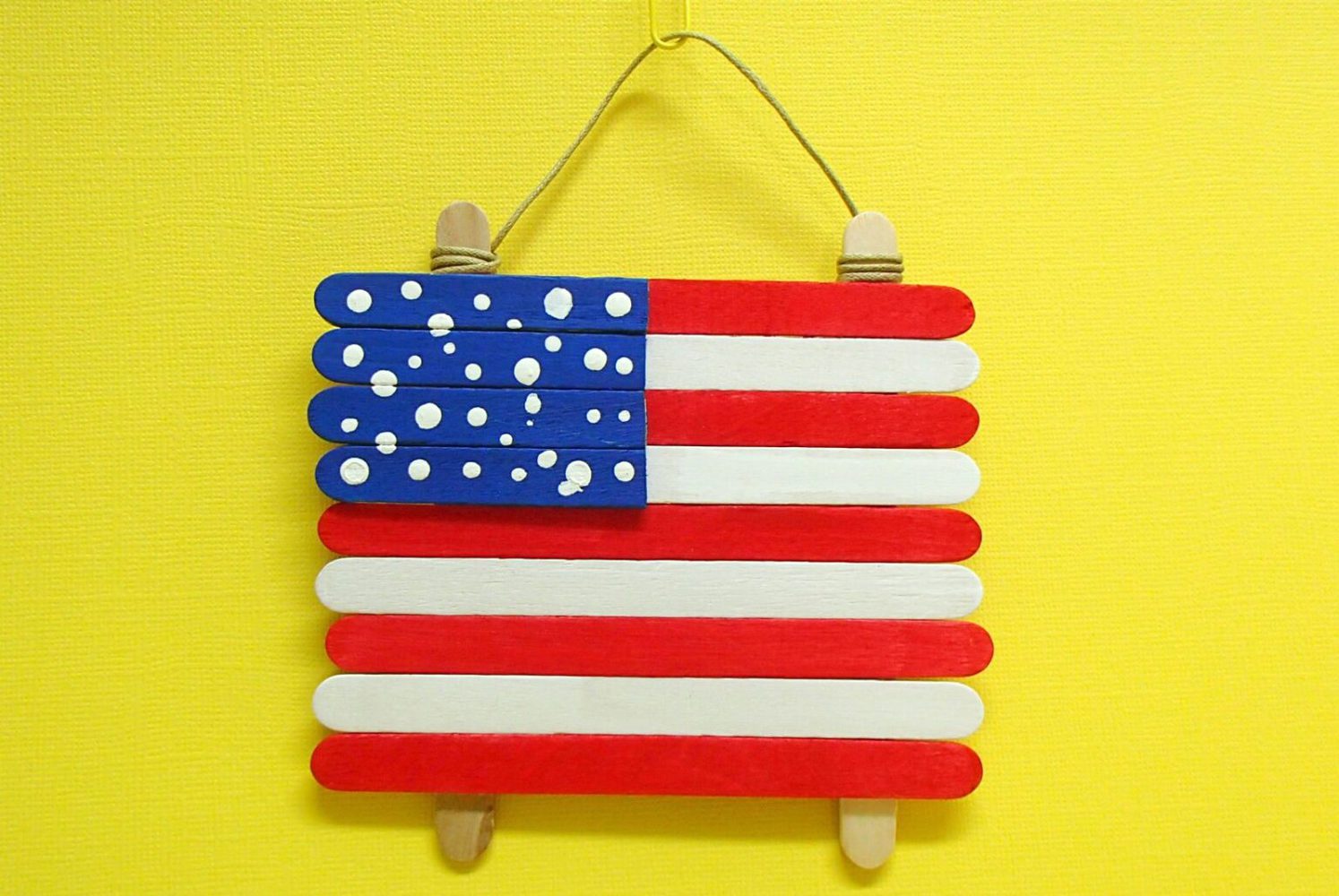 Easy American Flag Popsicle Sticks