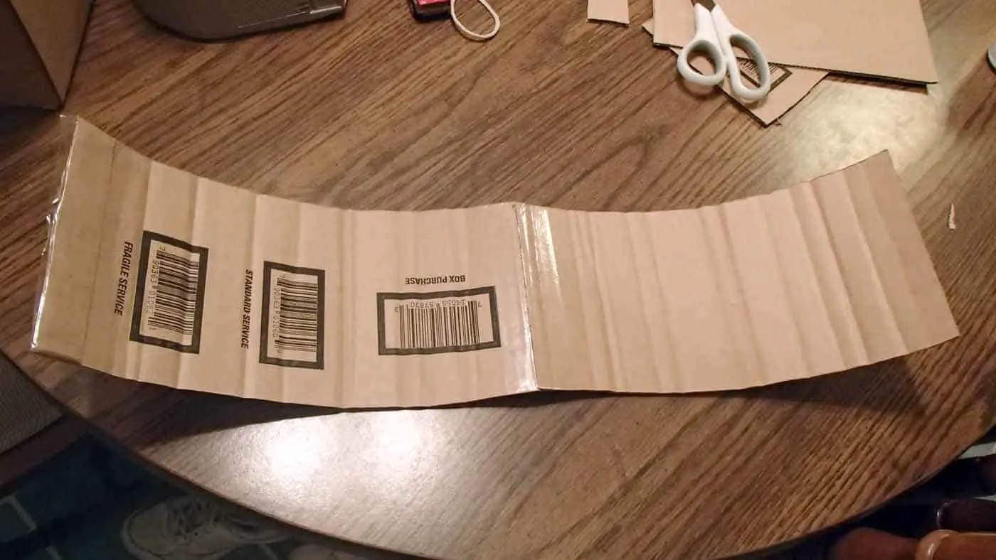 How to Make a Minecraft creeper head costume out of a cardboard box «  Papercraft :: WonderHowTo