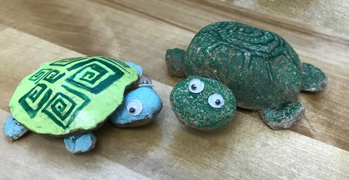 turtles made of painted rocks