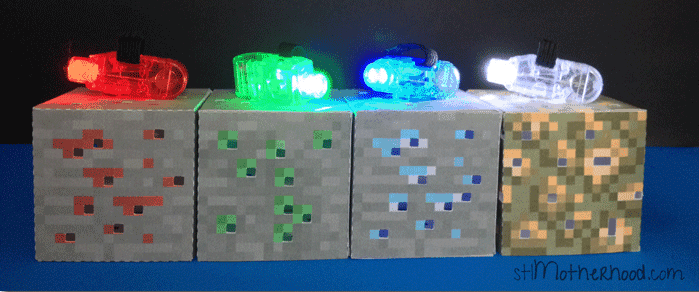 Free Papercraft: Minecraft block cutout!