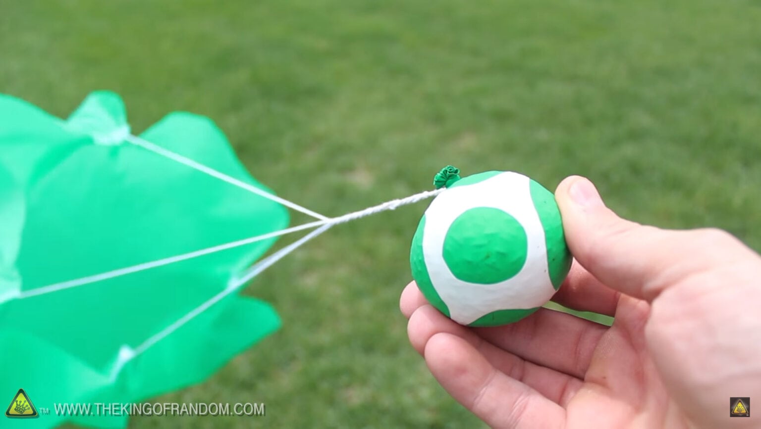 Make these SIX Fun DIY Parachute Toys For Kids stlMotherhood