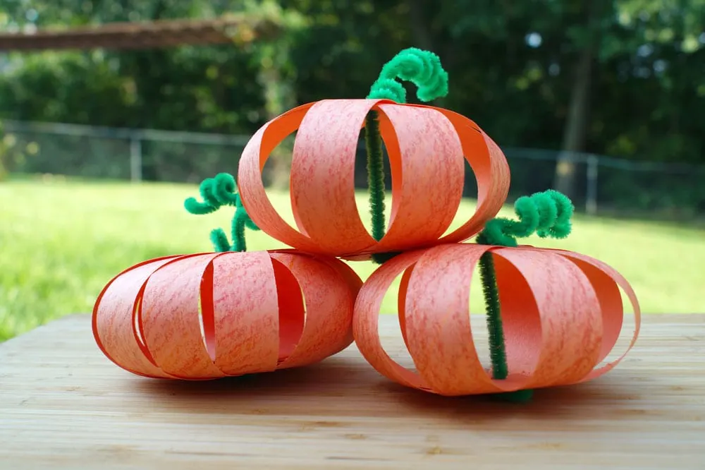 No Glue Super Easy Paper Pumpkin Craft - stlMotherhood